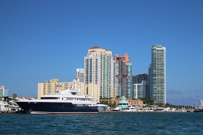 Miami Boat Tour of Celebrity Homes - Is the Miami Celebrity Homes Cruise Worth $34?