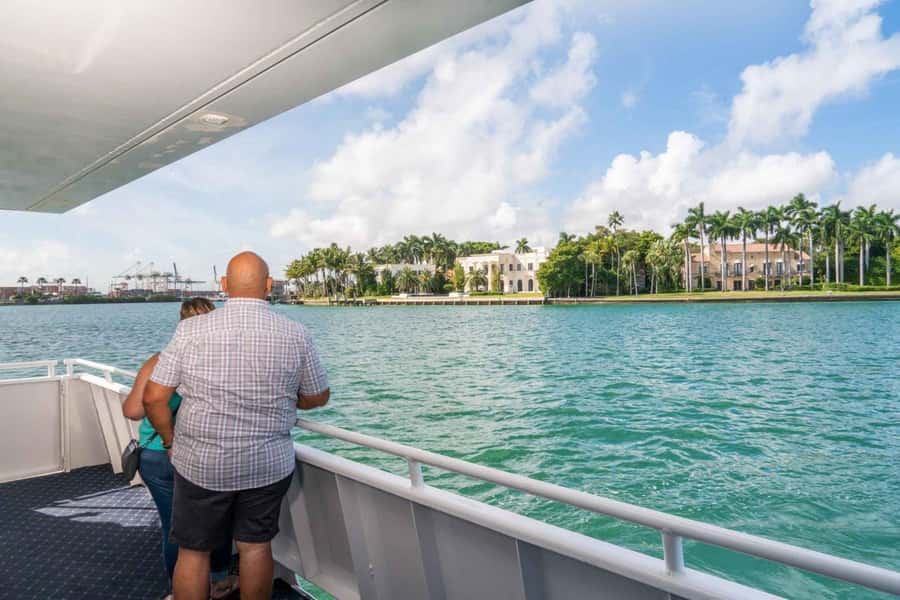 Miami: Celebrity Homes Boat Tour with Guide - Key points to know before you book