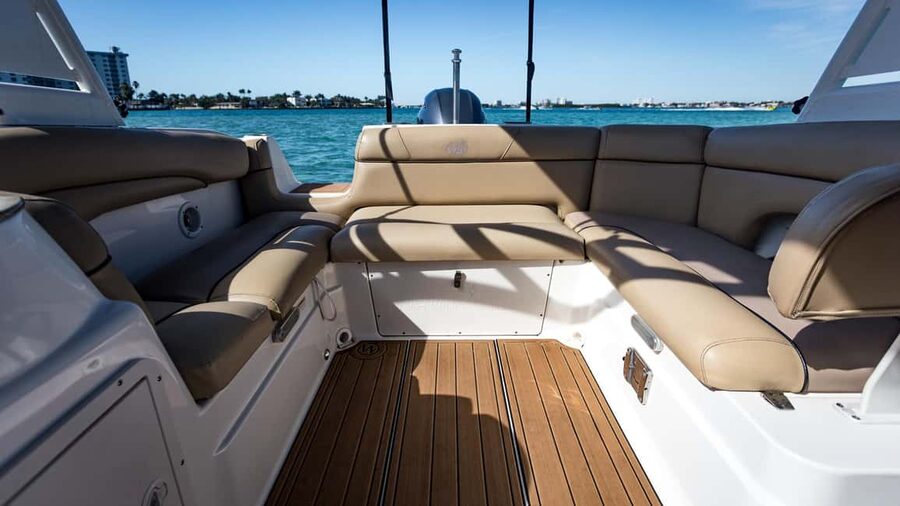 Miami: Celebrity Houses and Star Island Boat Tour - Miami’s celebrity homes, seen from the water