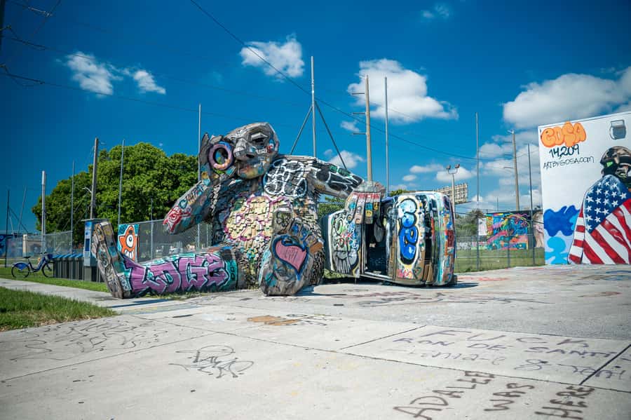 Miami: City Sightseeing and millionaire row boat tour - Key points at a glance