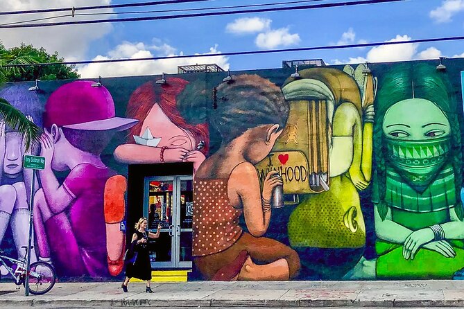 Miami City Tour and Boat Tour - Land & Sea Combo - Ocean Drive, celebrity stories, and Casa Casuarina