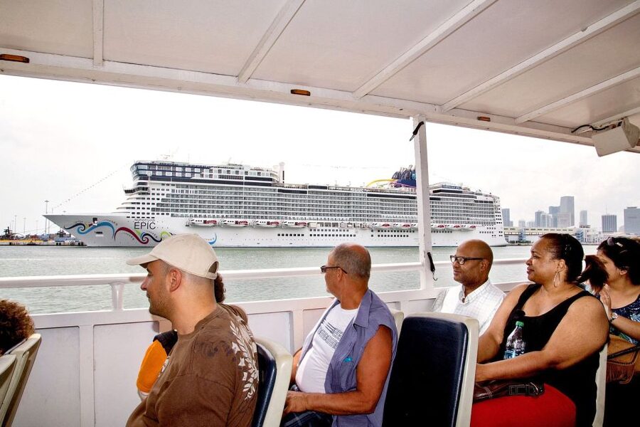 Miami: Duck Tour of Miami and South Beach - Fisher Island, Millionaires Row, and the skyline