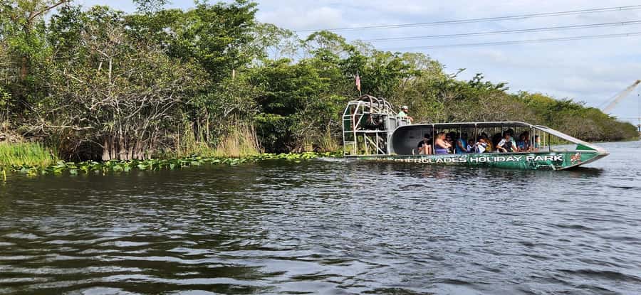 Miami: Everglades Airboat, Gator Encounter & Bus Transfer - Key points to know before booking