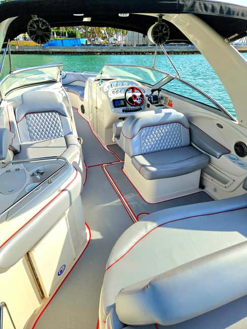 Miami: Exclusive Private Boat Guided Tour - Why Miami looks better from a private boat