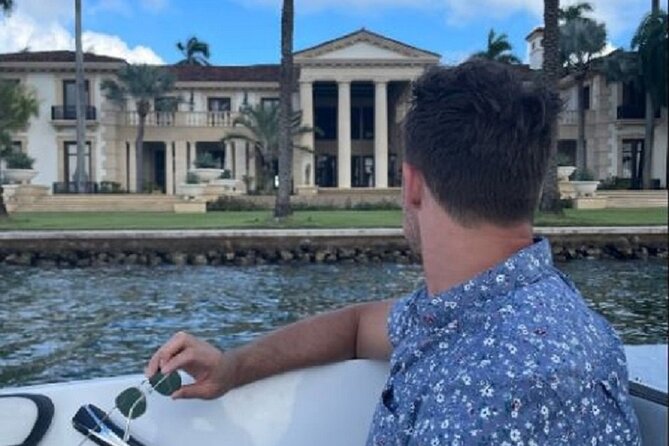 Miami Express Private Boat a 1- Hour Luxury Experience - The Miami skyline view