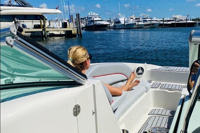 Miami Express Private Boat a 1- Hour Luxury Experience - Is one hour enough?