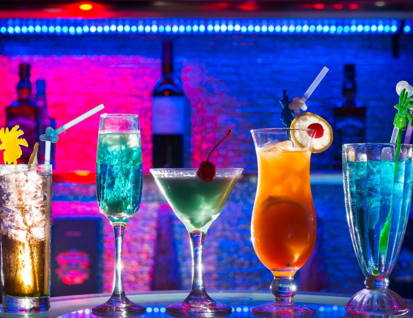 Miami: Ghosts, Boos and Booze Haunted Pub Crawl - Walking, weather, and what to bring