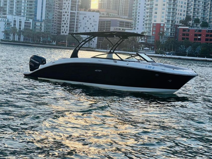 Miami: Guided Boat Tour with Champagne - Miami from the water: what makes this cruise worthwhile