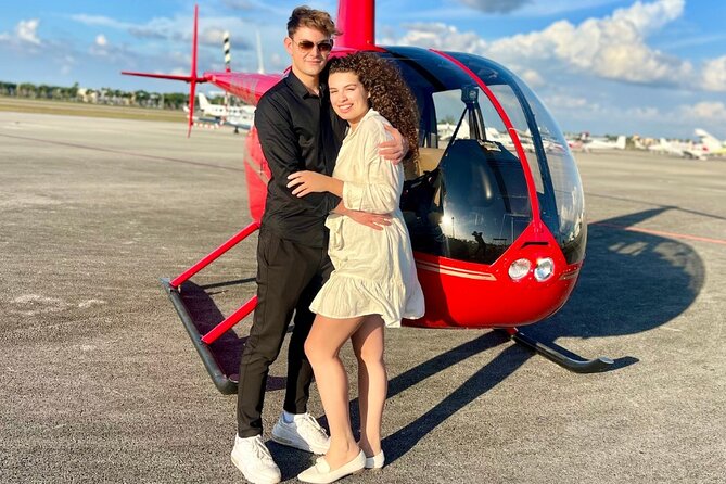 Miami Helicopter Tour: Best Sightseeing Adventure in Miami - Vizcaya Museum and Gardens from the cockpit