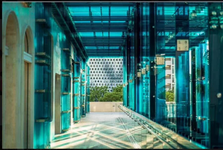 Miami: HIDDEN WORLD OF MIAMI DESIGN DISTRICT - Meeting between Gucci and Chanel