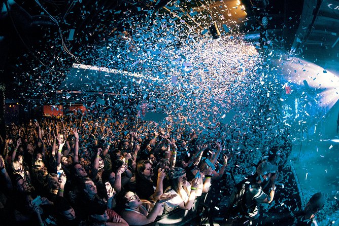 Miami Hip Hop Unique Xperience : Bar, Party Bus & Nightclub - What this Miami night package is really offering