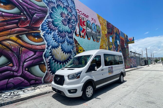 Miami in 3.5 Hours: Sightseeing, Traditions & Photography Tour - Bayside Marketplace and the end of the ride