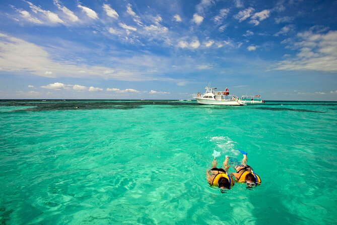 MIAMI: Key West Day Trip with Snorkel or Glassbottom Boat - The long road to Key West