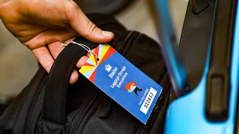 Miami: Luggage Storage close in International Airport - How the bag handoff works