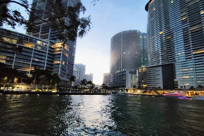 Miami Magic City Romantic Date Tour - Coral Way brings the main meal