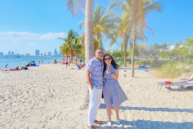 Miami Magic City Romantic Date Tour - Little Havana closes the night with Cuban music