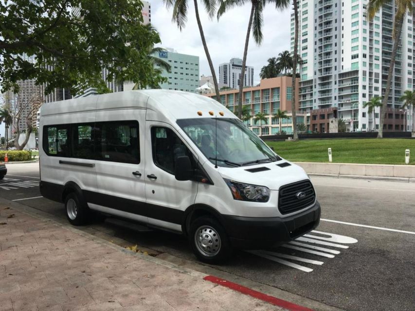 Miami: Miami International Airport & PortMiami Transfer - One ride for a group of 14