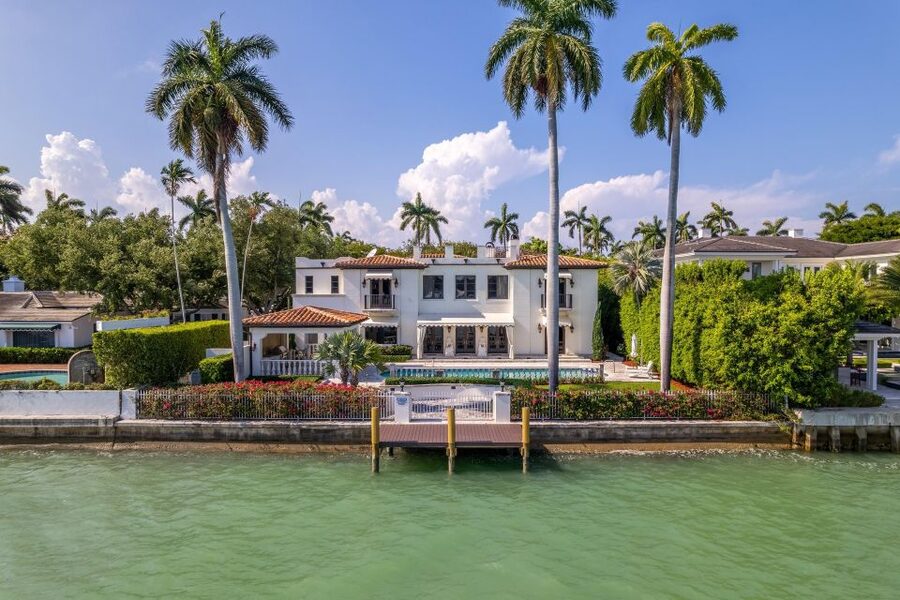 Miami: Miami Skyline Vintage Yacht Cruise, - Key points to know before you book