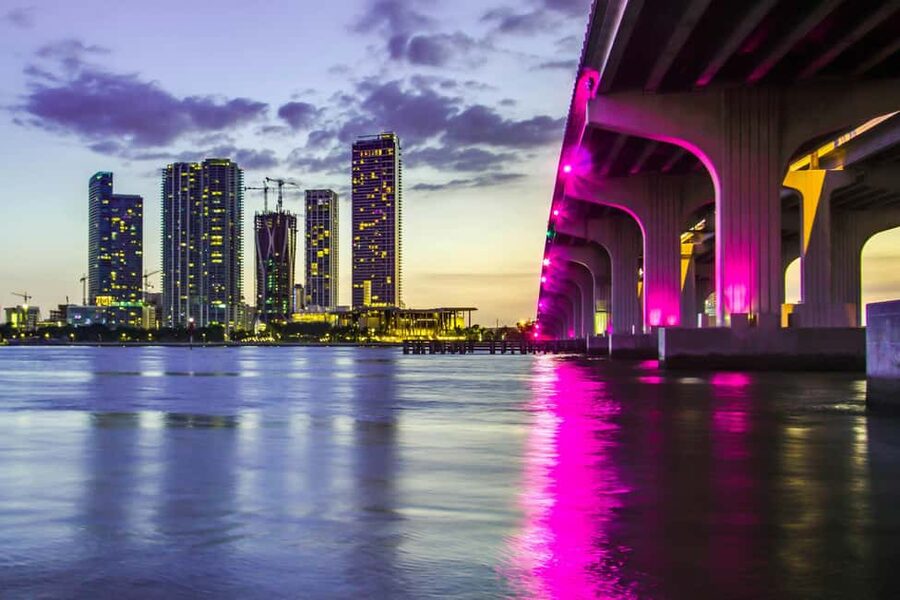 Miami Night two Hour Cruise with Open Bar & Skyline Views - Key points to know before booking