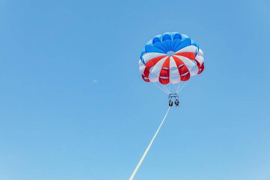 Miami: Parasailing Experience in Biscayne Bay - A clear safety routine before the flight