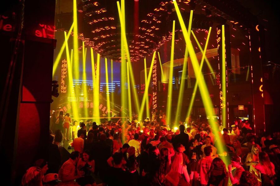 Miami: Party Bus, Club Entry, and Open Bar Night Experience - Who should book this night