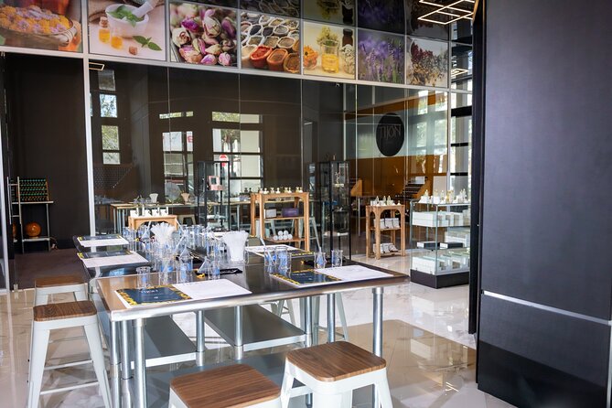 Miami Perfume Making Experience - Fragrance Workshop 90 Minutes - Who should book this Coral Gables workshop?