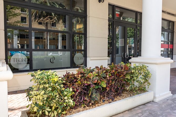 Miami Perfume Making Experience - Fragrance Workshop 90 Minutes - How to fit it into your Miami plans