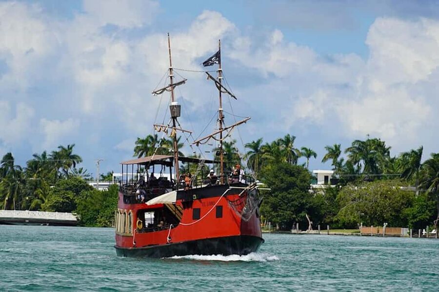 Miami Pirate Boat Cruise: Skyline & Millionaire Homes - Venetian Islands and Millionaire’s Row