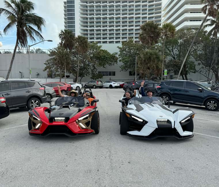 Miami: Polaris Slingshot Rental - Choosing among the colors and models
