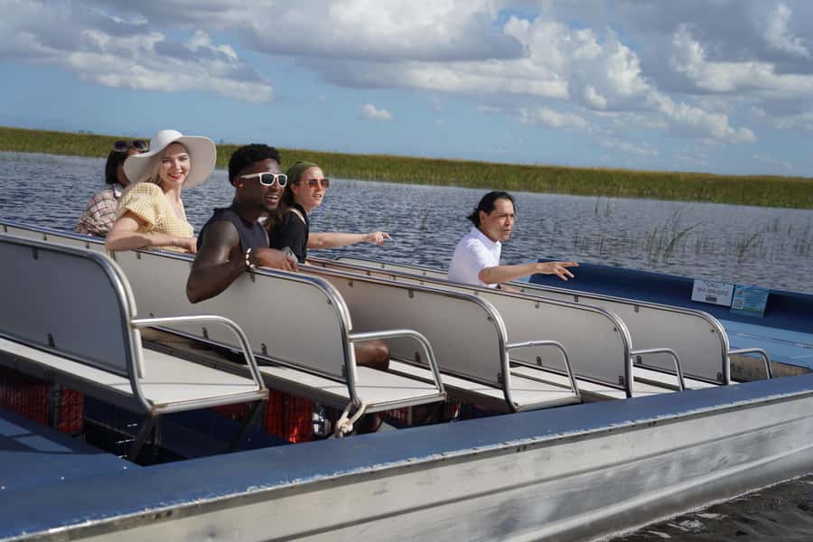 Miami Premium Everglades Driving Tour with Airboat Ride - Wildlife Nature Show and Jungle Trail