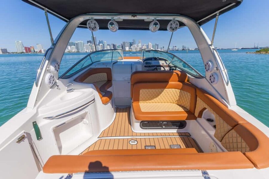Miami: Private Boat Cruise & Guided Scenic Tour - From the Miami River to downtown towers