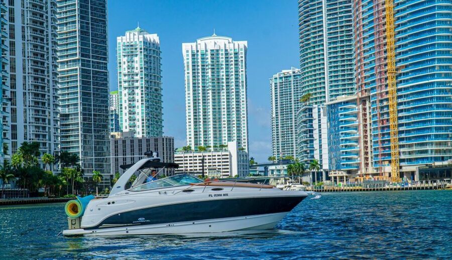 Miami: Private Boat Cruise & Guided Scenic Tour - Choosing between two, three, and four hours