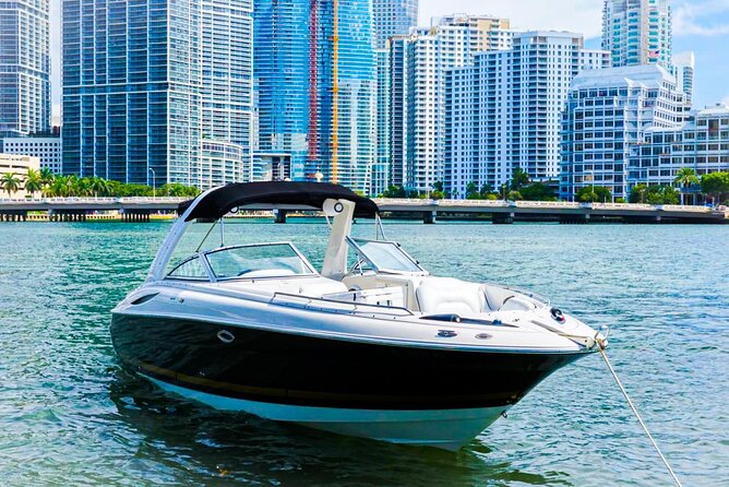 Miami Private Boat Cruise & Tour with a Captain - A longer look at Star Island