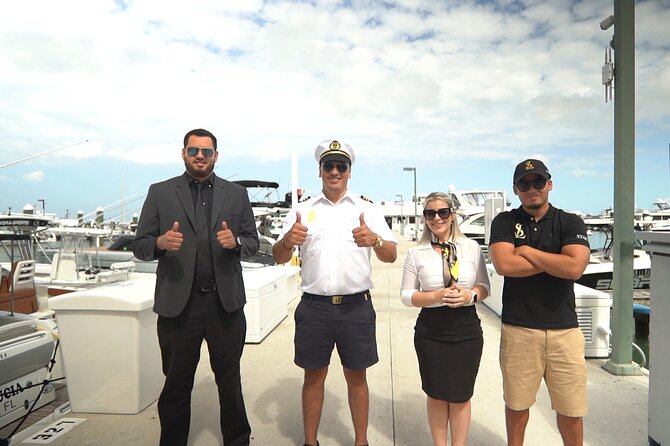 Miami Private Full Day Luxury City & Boat Guided Tour - Bayside Marketplace: an easy place to begin