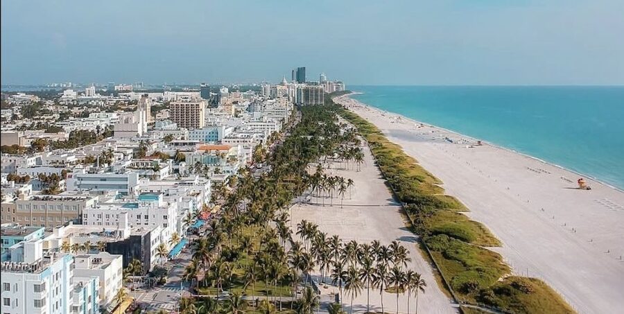 Miami: Private Luxury 50-Minute Airplane Tour with Champagne - A private view of Miami from 50 minutes in the air