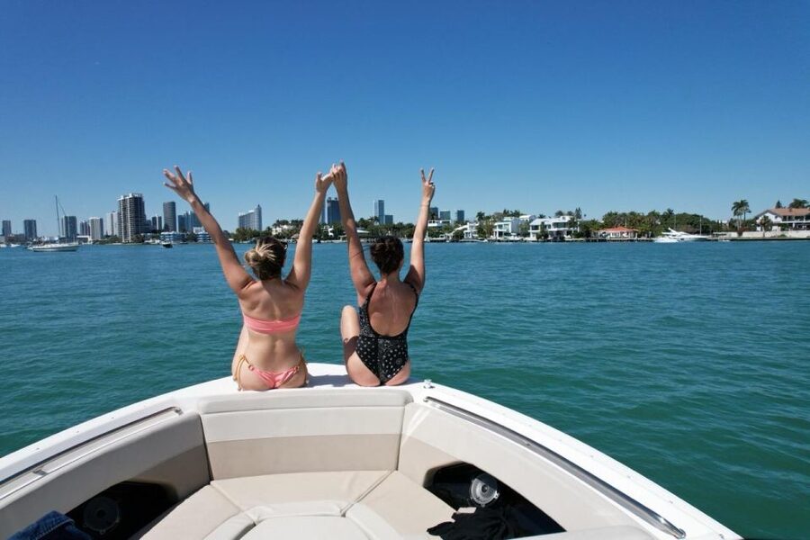Miami: Private Star island, Miami Skyline & Miami River Tour - Should you book this private cruise?
