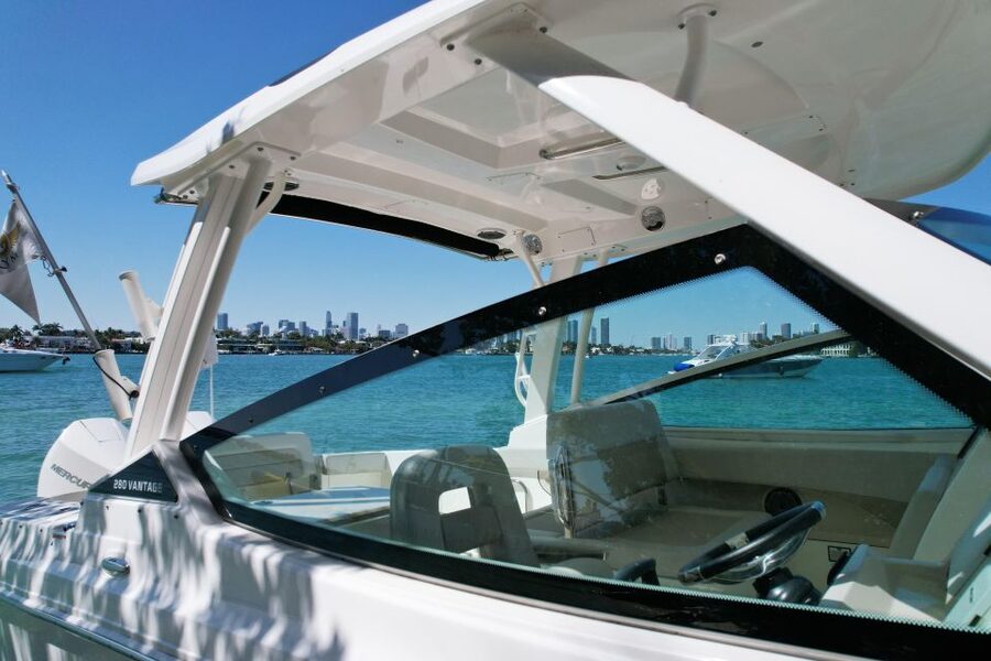 Miami: Private Star island, Miami Skyline & Miami River Tour - Starting at Miami’s private marina