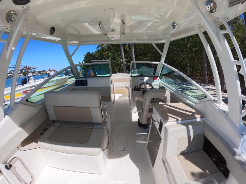 Miami: Private Star island, Miami Skyline & Miami River Tour - Who will enjoy this Miami boat trip