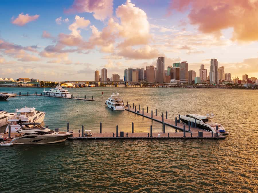 Miami: Private Sunset Helicopter Tour - Downtown Miami and Brickell at the finish