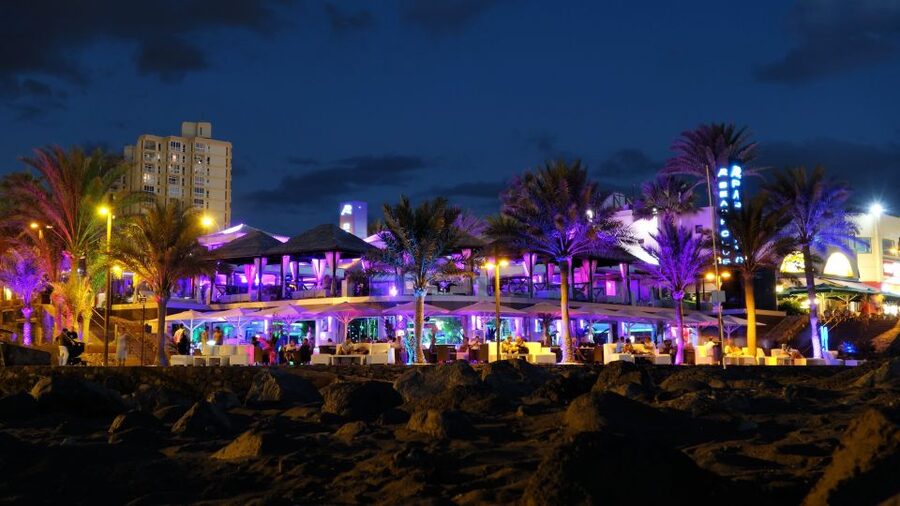 Miami: Private Walking Tour with a Local - Key points to know before booking