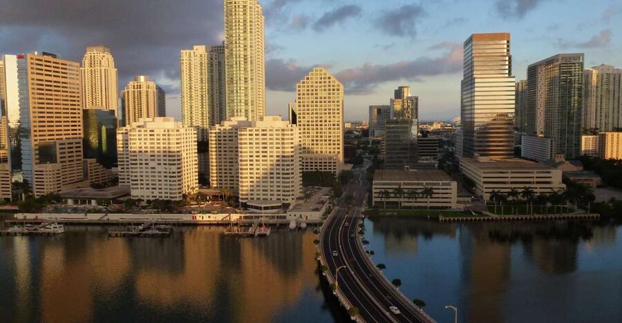 Miami: Private Walking Tour with a Local - A private introduction shaped around your Miami