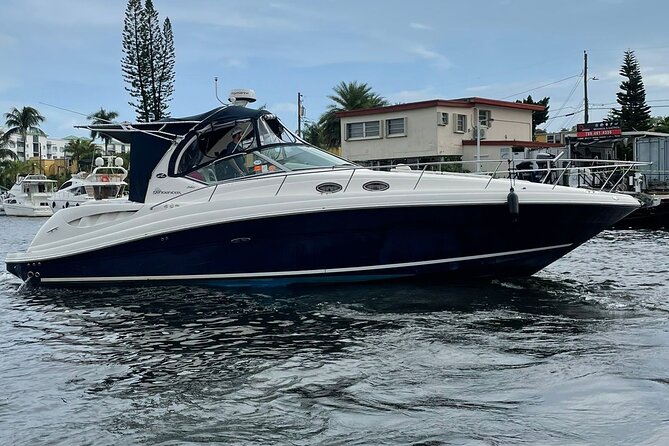 Miami Private Yacht Rental 2 to 4 hours for 12 people - The real price for two or four hours