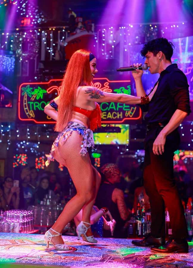 Miami Pub Crawl + Clubbing Experience - The final Ocean Drive club