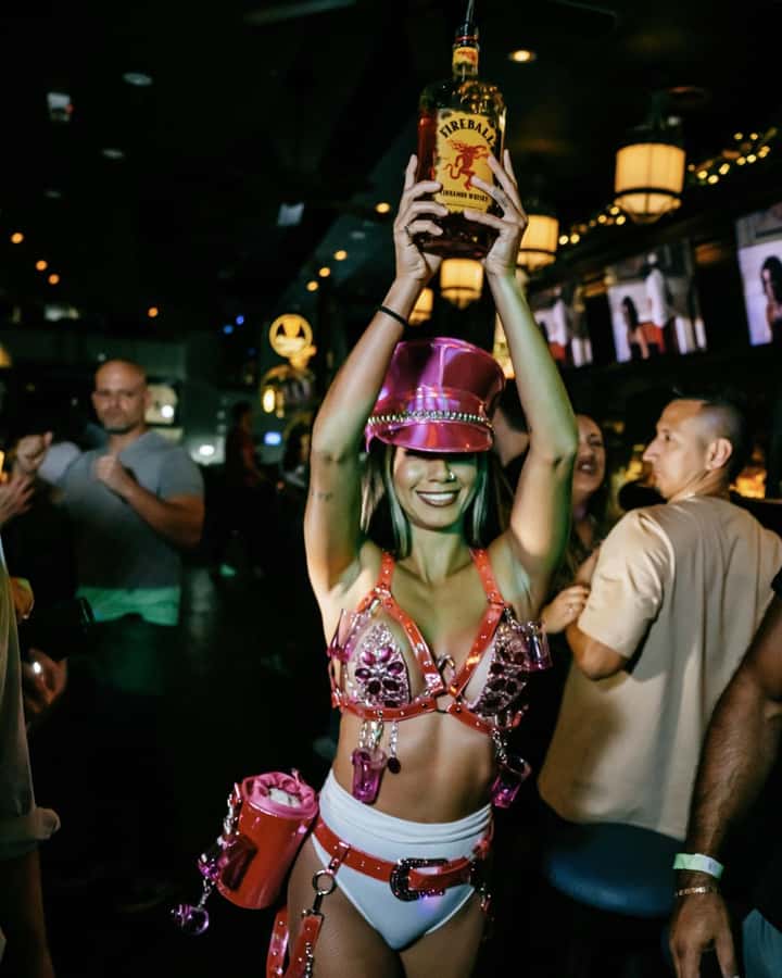 Miami Pub Crawl + Clubbing Experience - The hosts can make or break the evening
