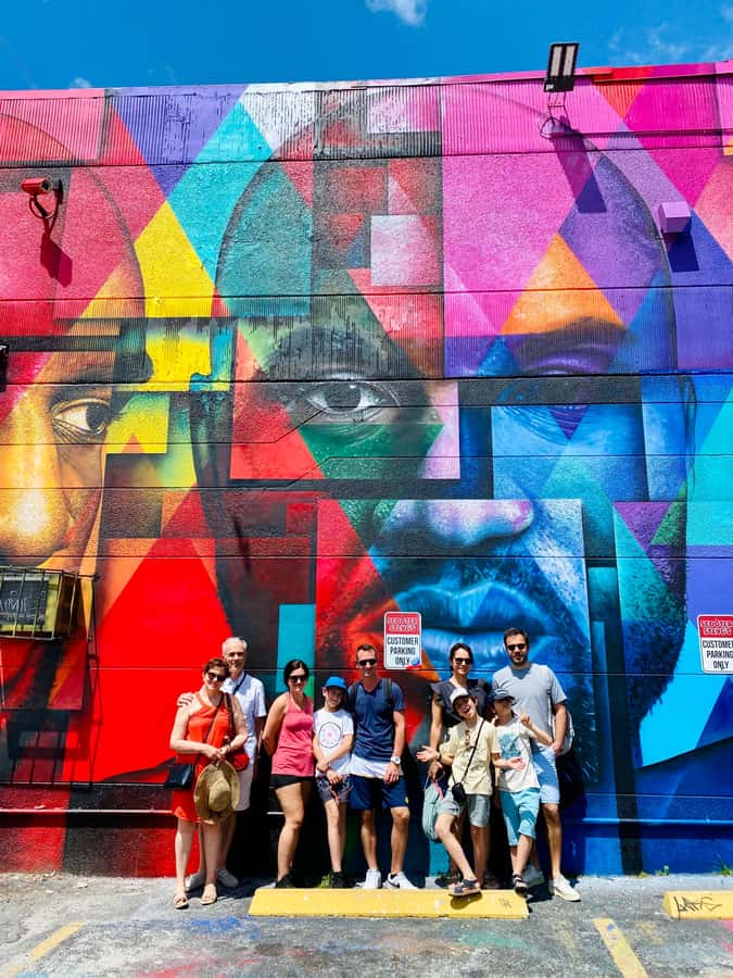 Miami's 3 iconic neighborhoods in 3.5h - in French - Three sides of Miami in 210 minutes