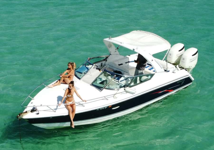 Miami: Sandbar, Billionare's & Raccoon Island Private Tour - Leaving Miami for Biscayne Bay
