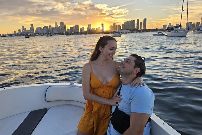 Miami Shared Boat tour, 2 hours on a 24 ft boat. 6 people total. - Cancellation, weather, and other rules to know