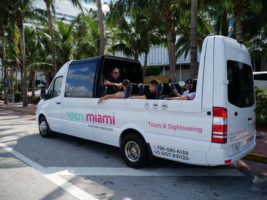 Miami Sightseeing Tour in a Convertible Bus (French) - South Beach and the Art Deco Architectural District