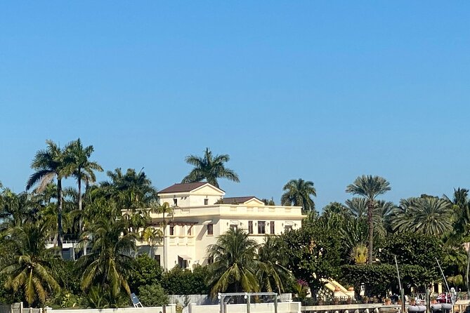 Miami Skyline 75 Min Cruise Tour Biscayne Bay Millionaire Homes - Palm, Hibiscus, and the private islands