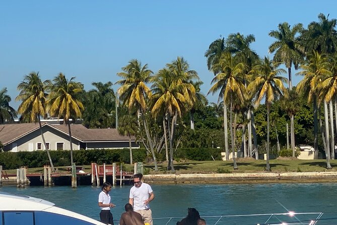 Miami Skyline 75 Min Cruise Tour Biscayne Bay Millionaire Homes - Miami Beach, South Beach, and the skyline